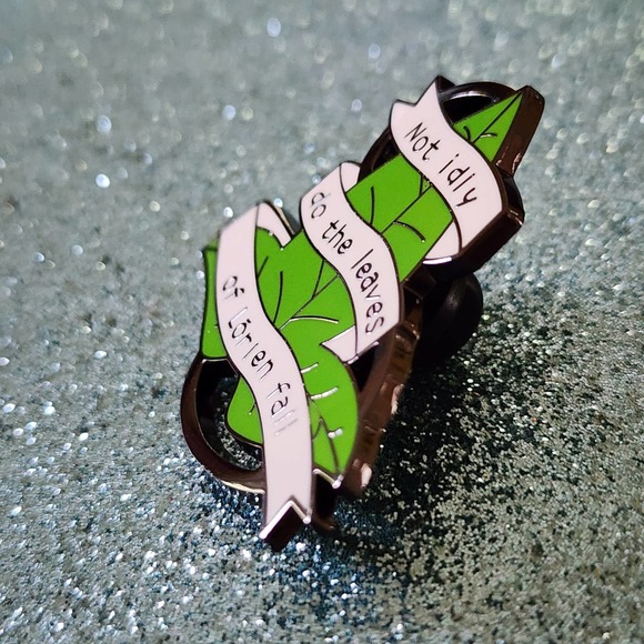 Lord Of The Rings NOT IDLY FO THE LEAVES IF LORIEN FALL LOTR Hard Enamel Pin - Picture 3 of 4